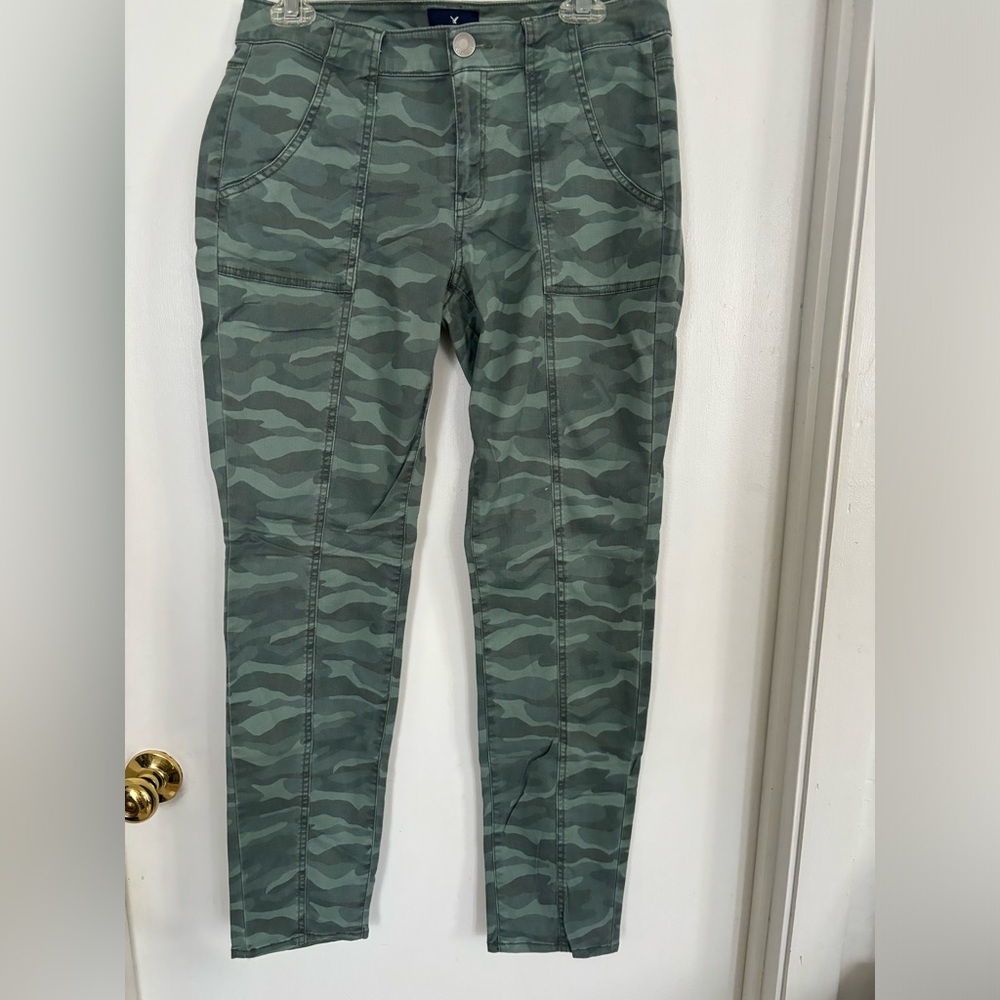 American Eagle Outfitters, skinny fit, camouflage print pants. Size 8 regular